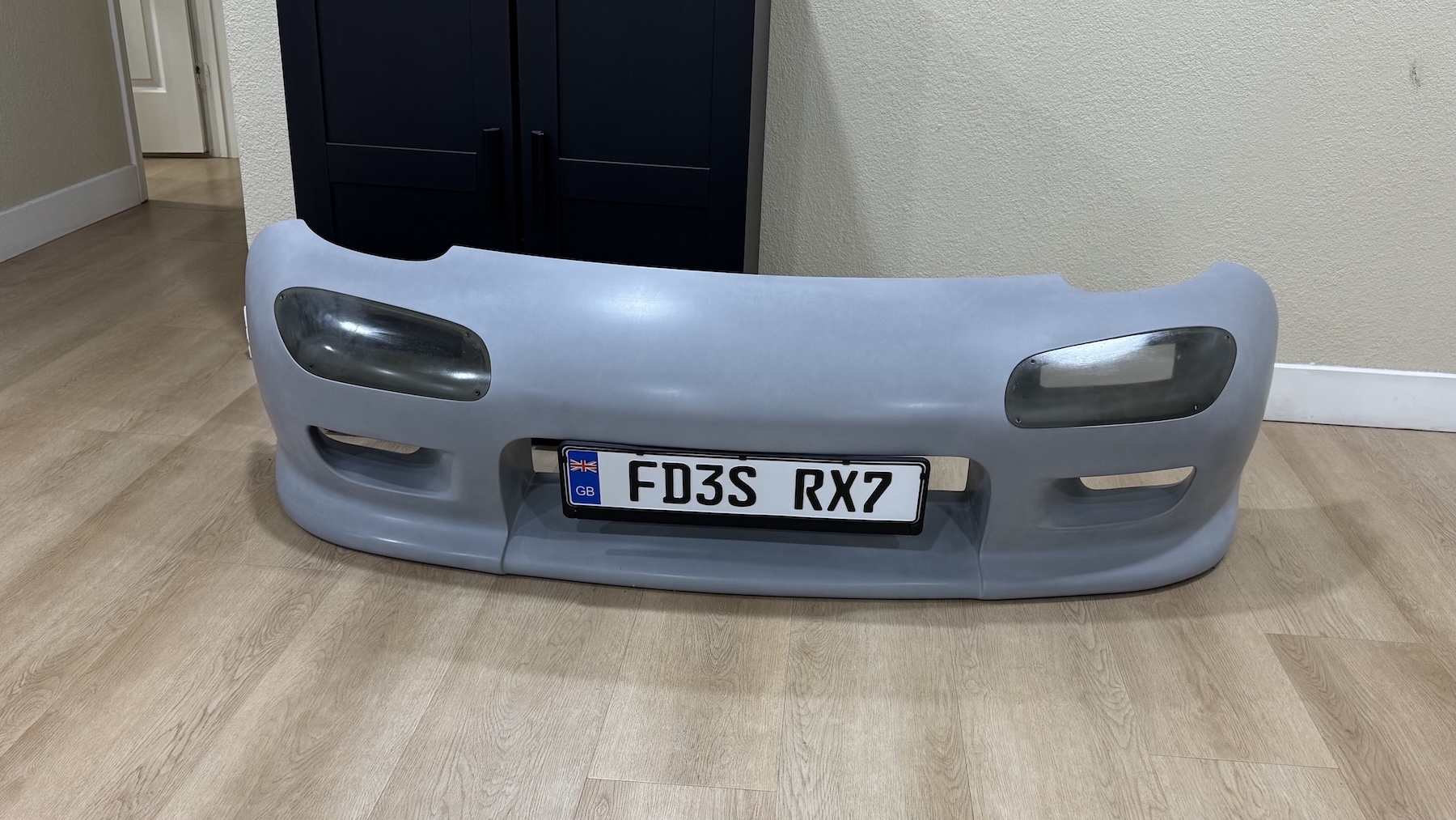 15th Anniversary license plate bracket with UK license plate